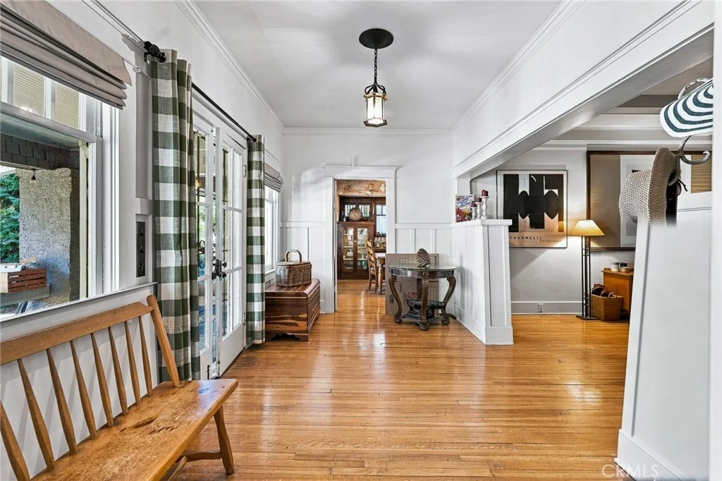 Photo of 425 W E Street