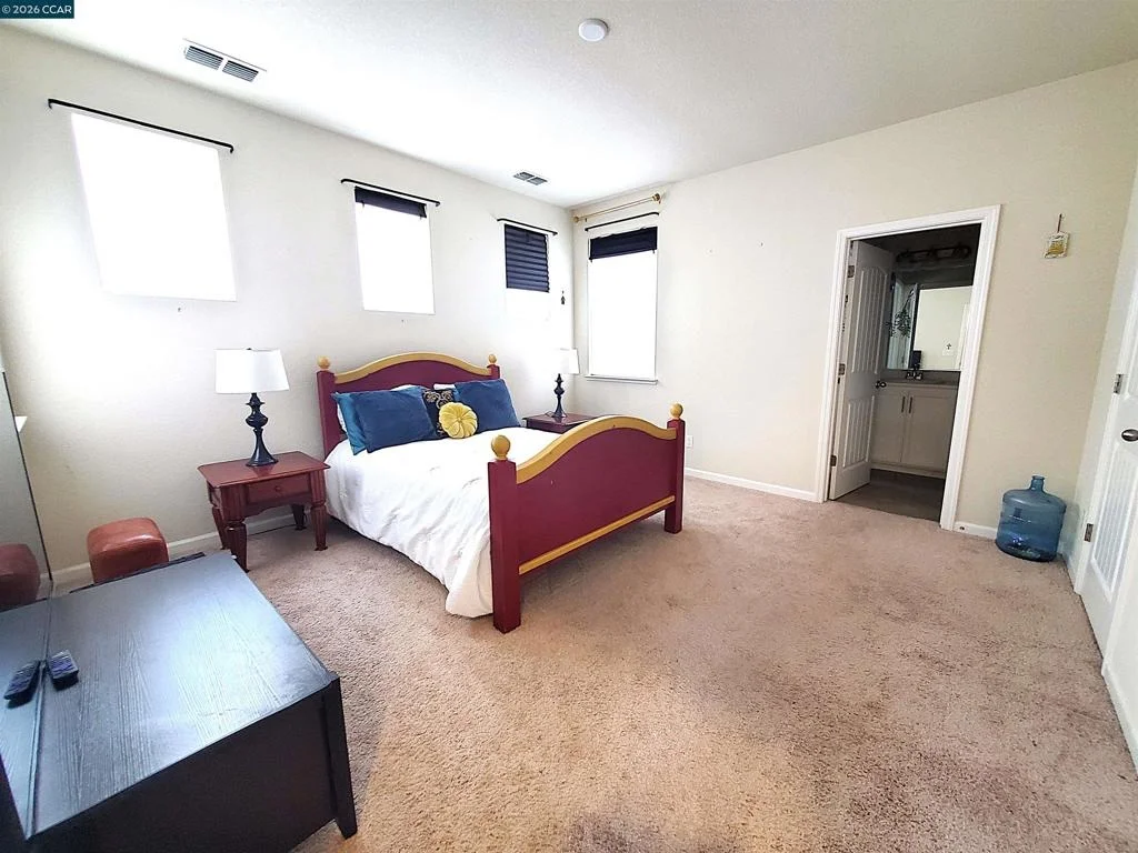 Photo of 3821 Lookout Dr