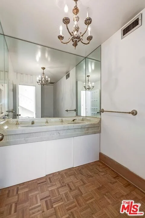 Photo of 1005 Schuyler Road