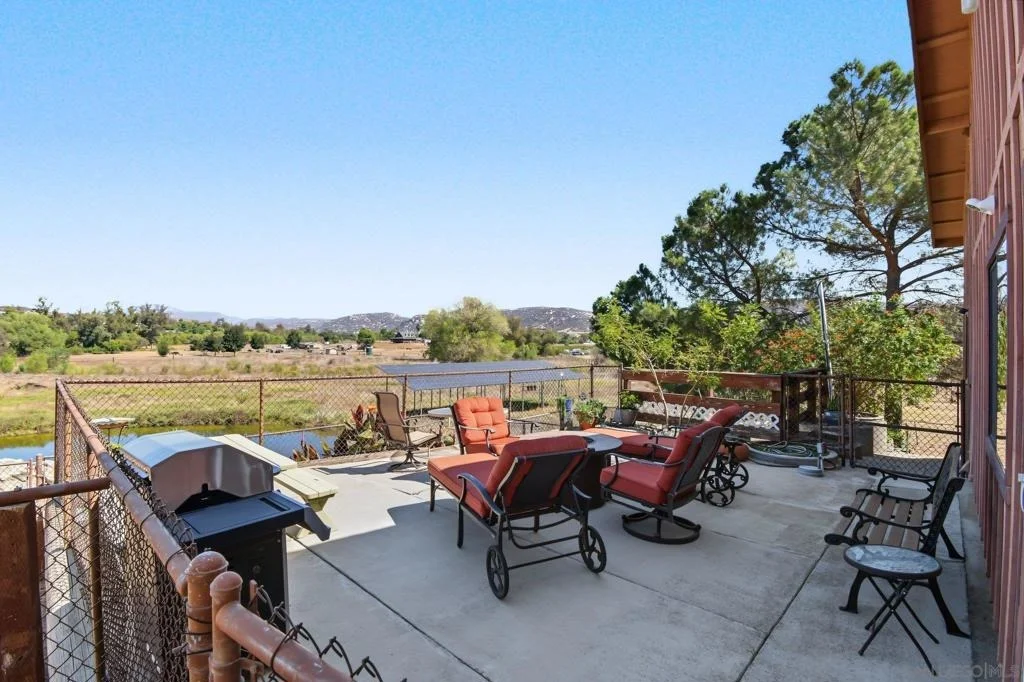 Photo of 333 Thomsen Way