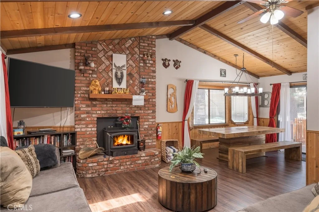 Photo of 42401 Avalon Road