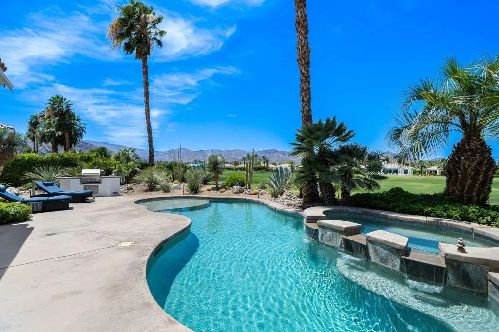 Photo of 50405 Verano Drive
