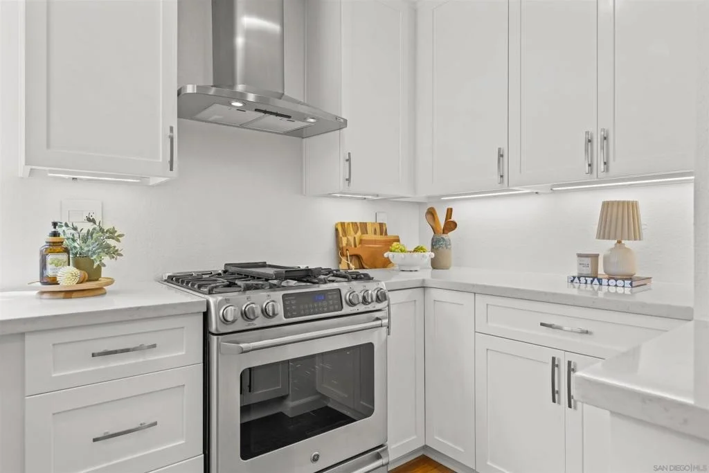 Photo of 558 E Ave