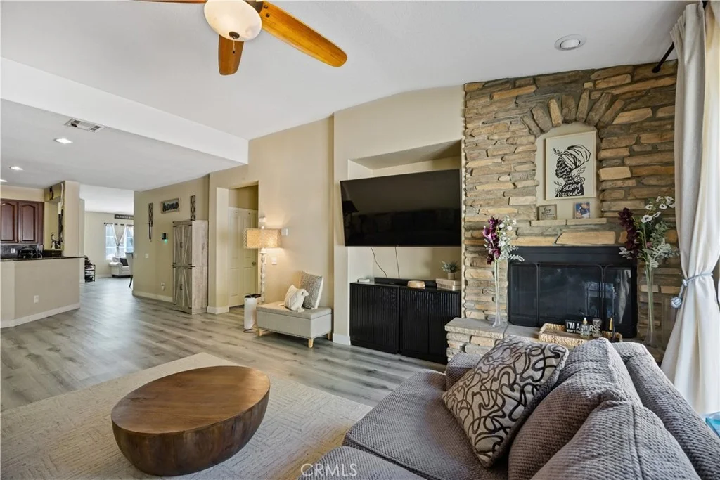 Photo of 44340 Acacia