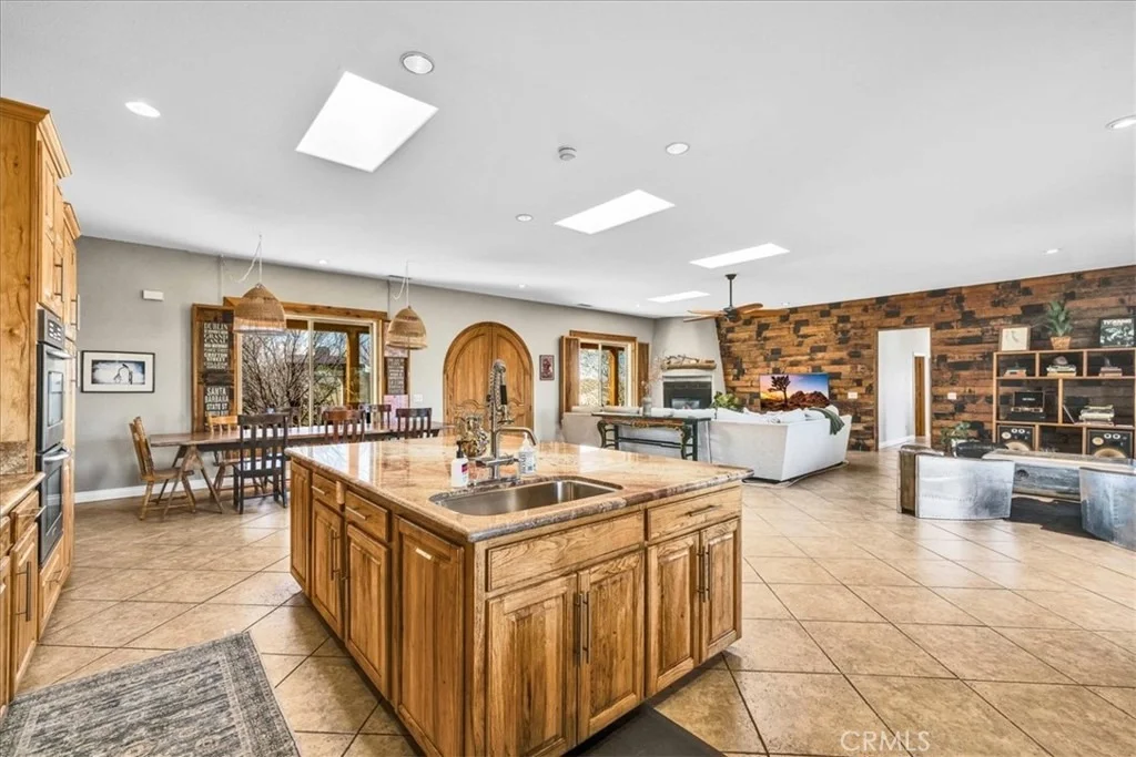 Photo of 7423 Juniper Road