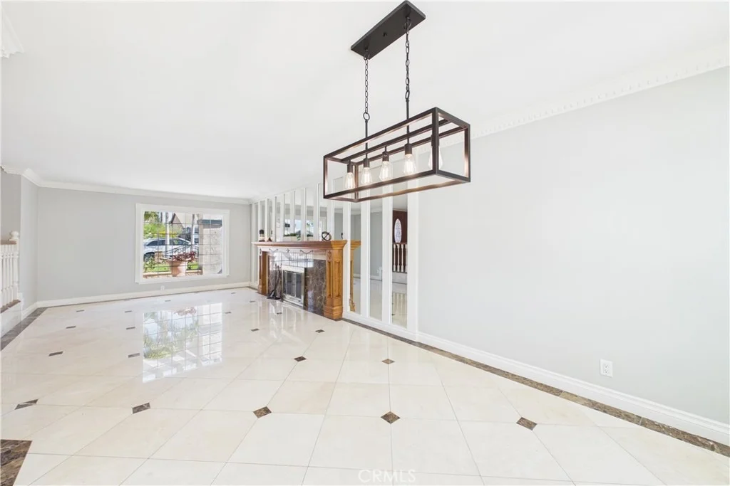 Photo of 5794 Maxson