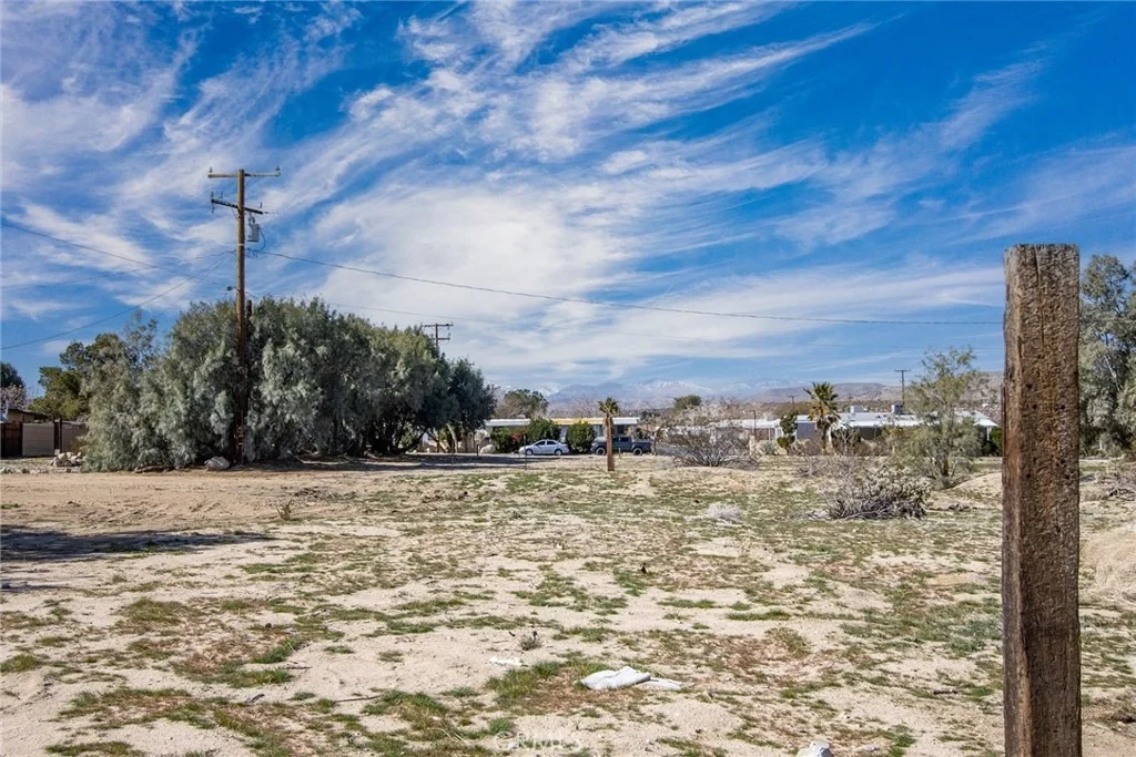 Photo of 6394 Mountain View Street