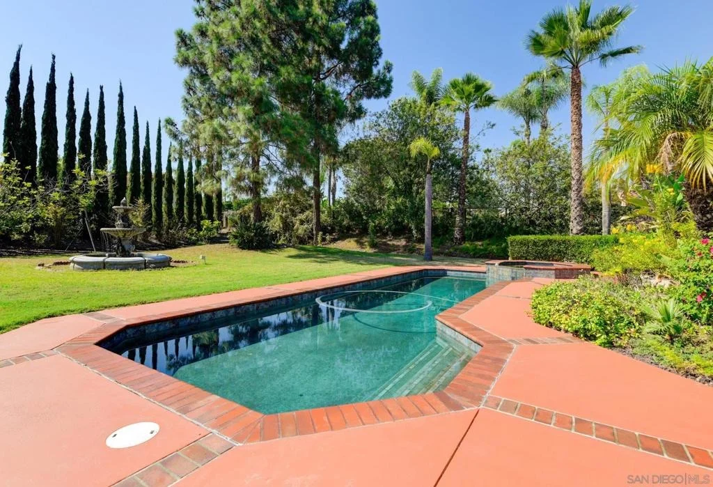 Photo of 2232 Eucalyptus