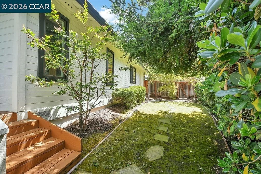 Photo of 403 Midway Place