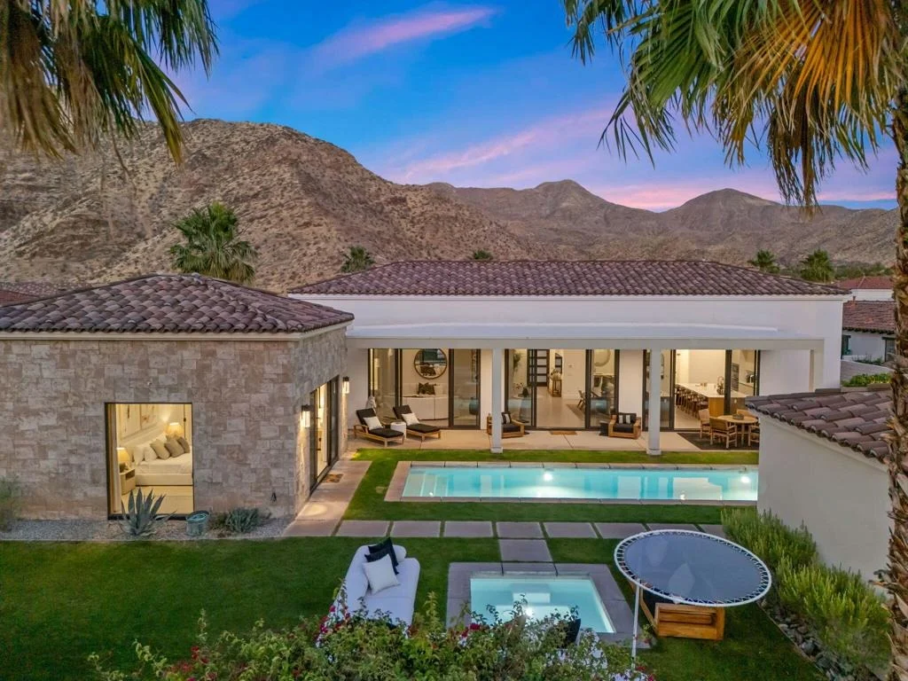 Photo of 3085 Arroyo Seco