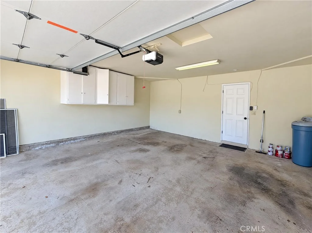 Photo of 1042 Whispering Oaks