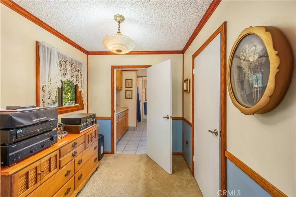 Photo of 14719 Boyle