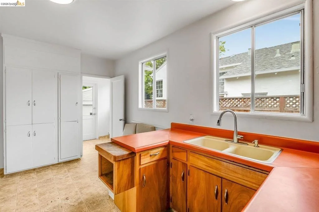 Photo of 1431 Catherine DR