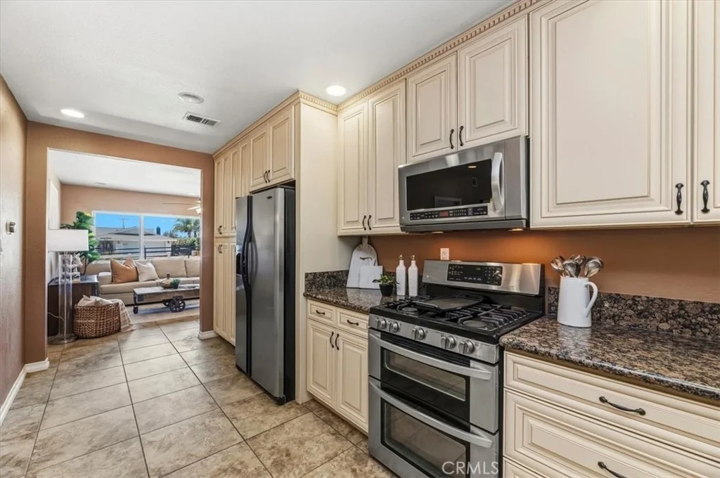 Photo of 3243 Temescal