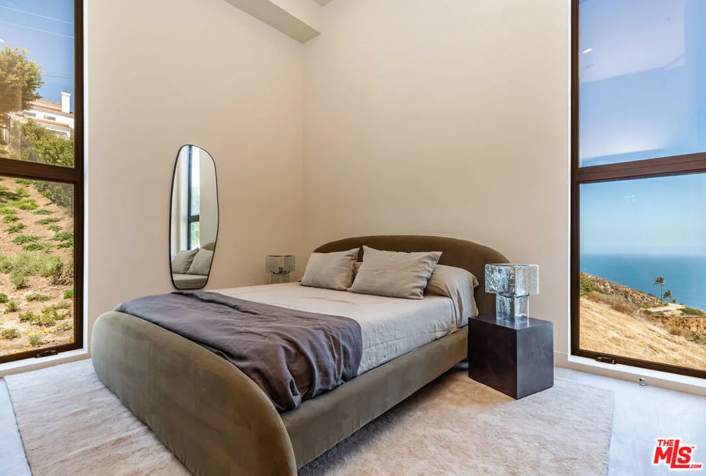 Photo of 4346 Avenida De La Encinal