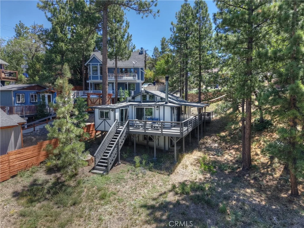 Photo of 580 Lucerne Drive