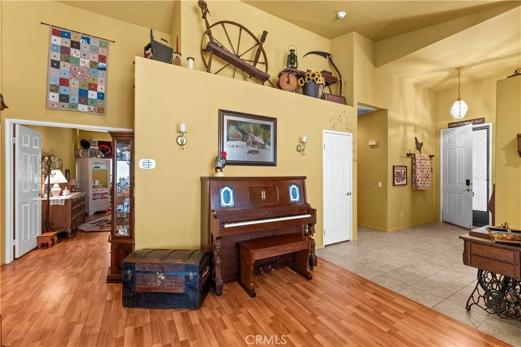 Photo of 40145 Colony