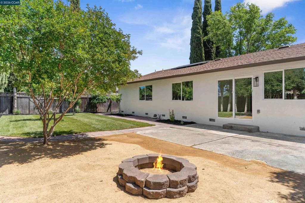 Photo of 1229 Jensen Dr
