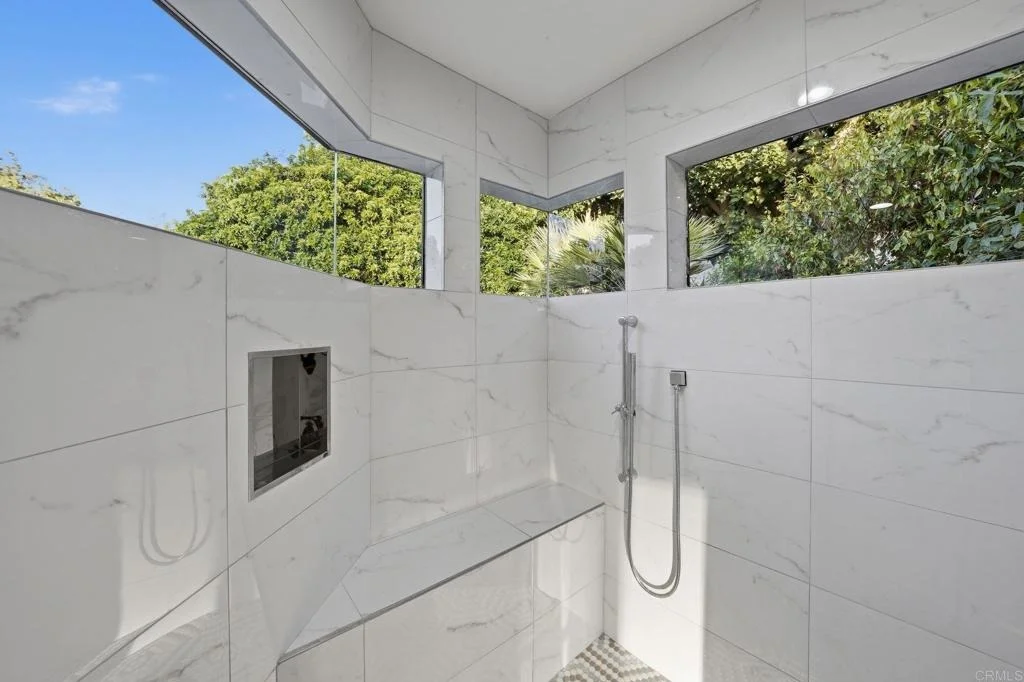 Photo of 6105 Avenida Chamnez