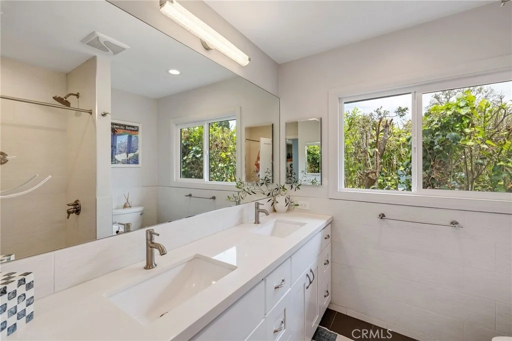 Photo of 1733 Addison Road