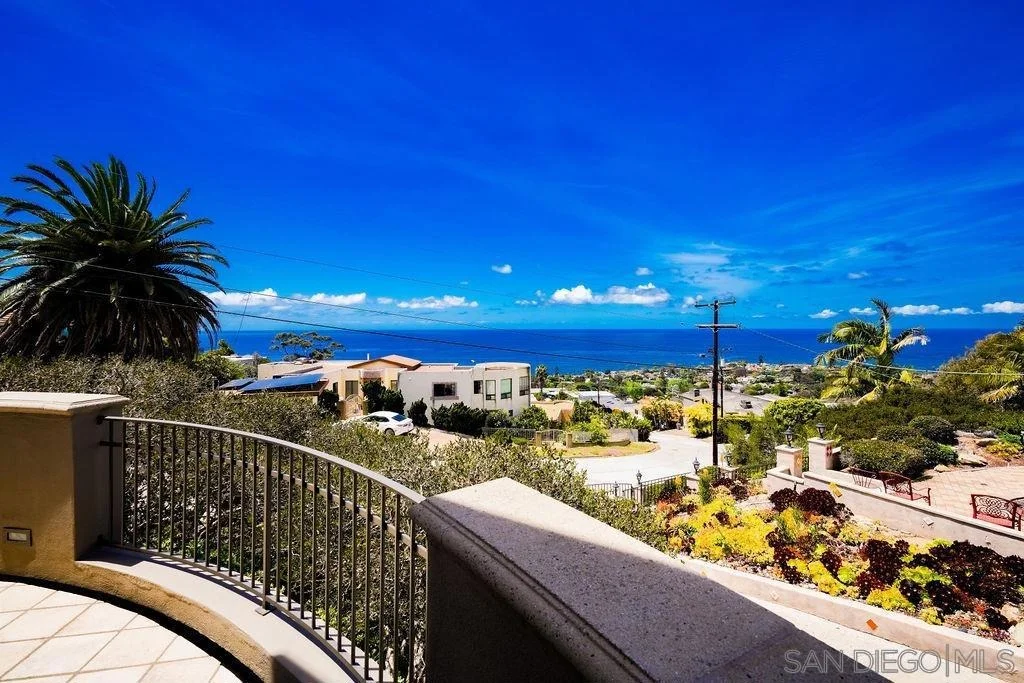Photo of 5931 La Jolla Corona