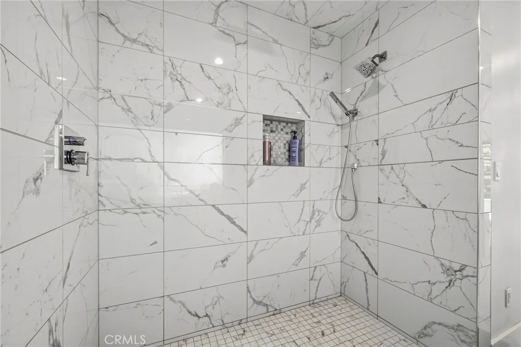 Photo of 2886 Crownview