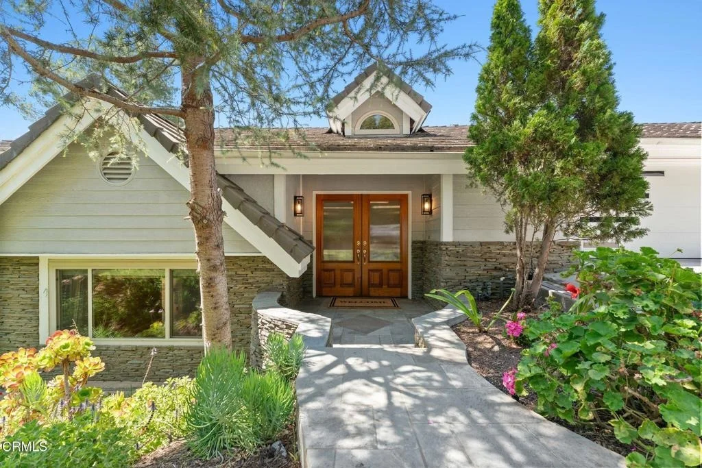 Photo of 405 Woodcliffe Road