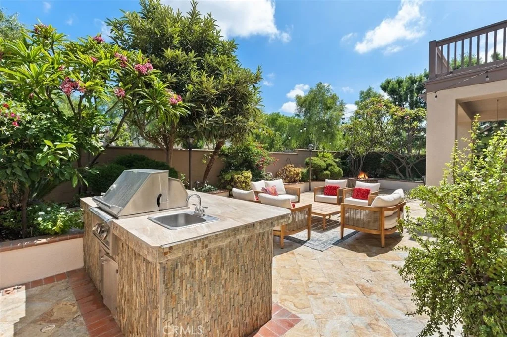 Photo of 41 Carpenteria