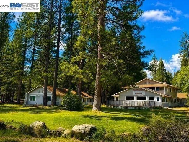 Photo of 590 Airport Rd