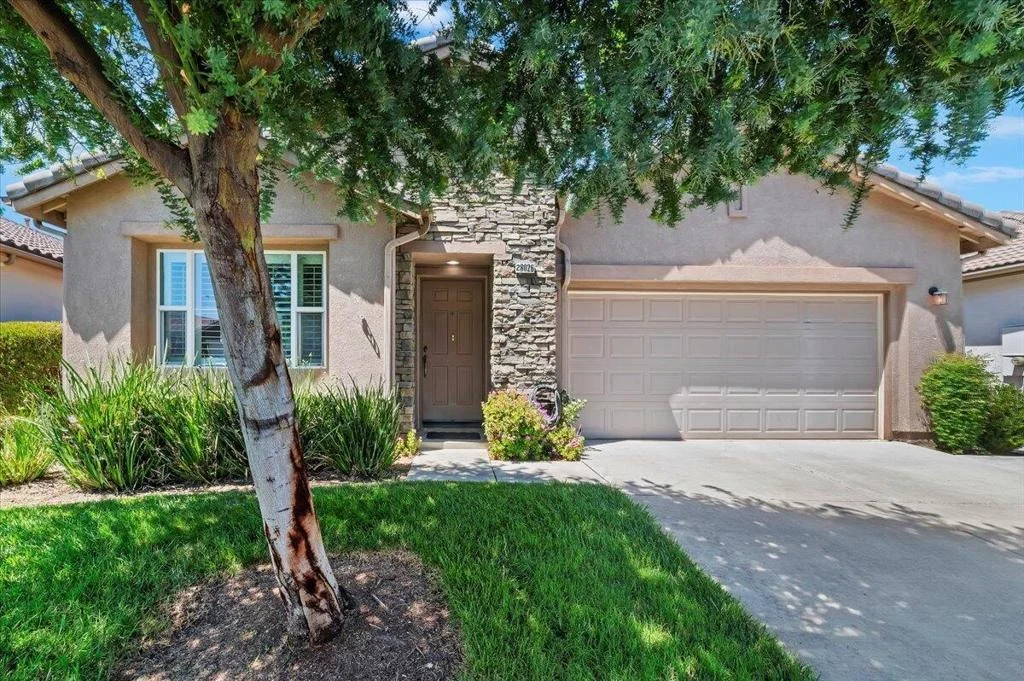 Photo of 28026 Crystal Spring Drive