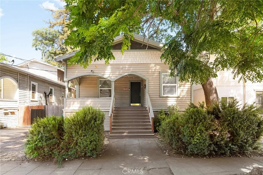 Photo of 414 W 6th Street