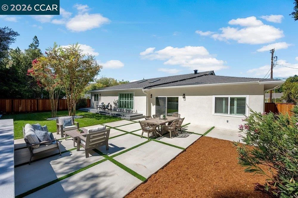 Photo of 8 Ramona Dr