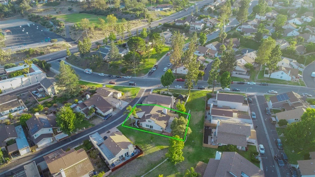 Photo of 10110 Cliffside Pl
