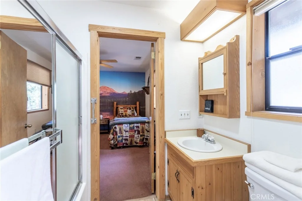 Photo of 12505 Sugarloaf