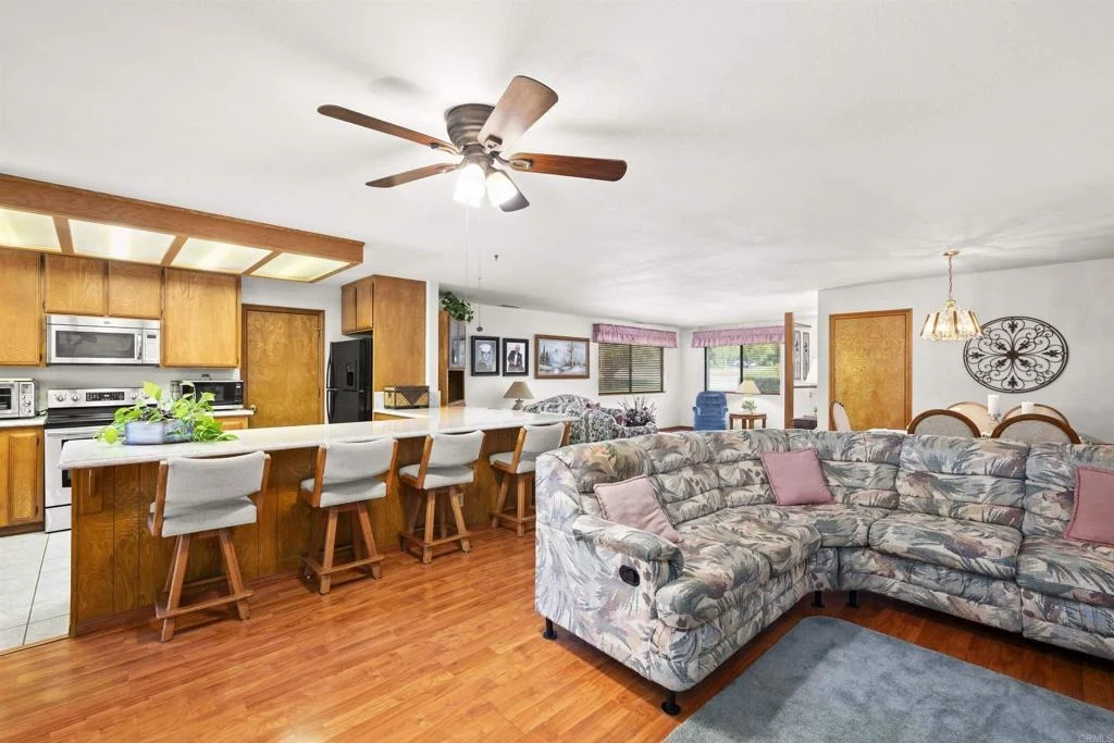 Photo of 842 Hanson Ln