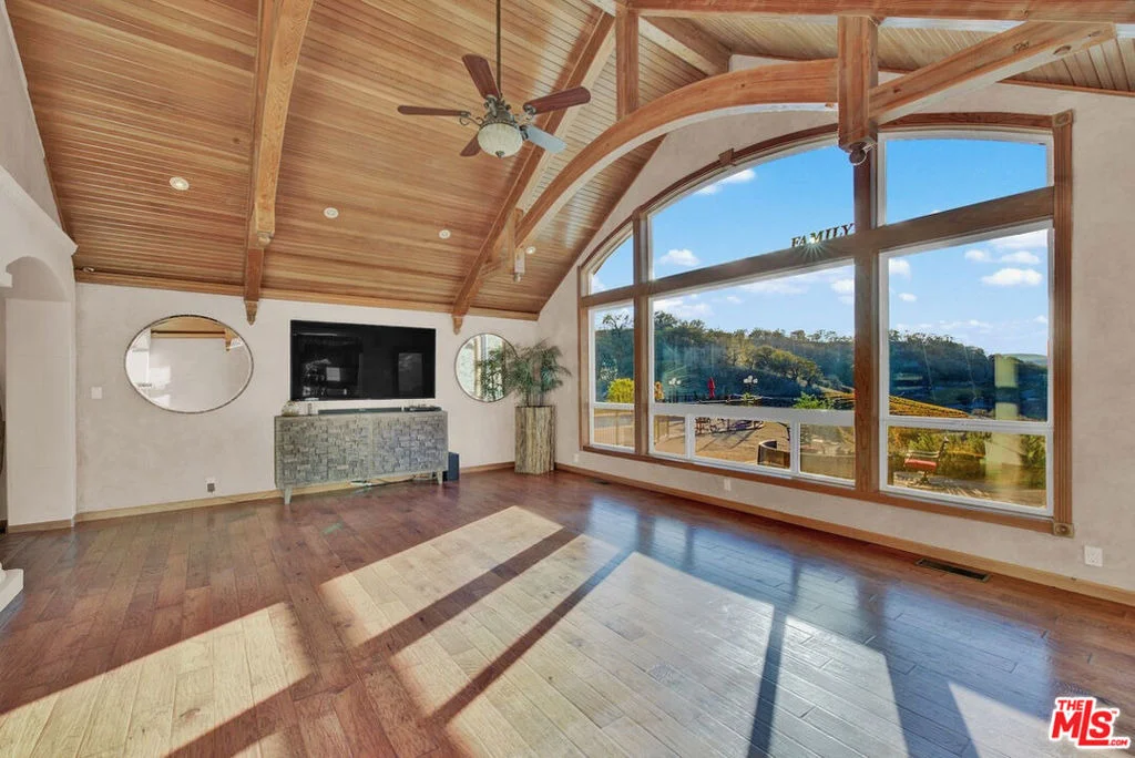 Photo of 5066 Clayton Road