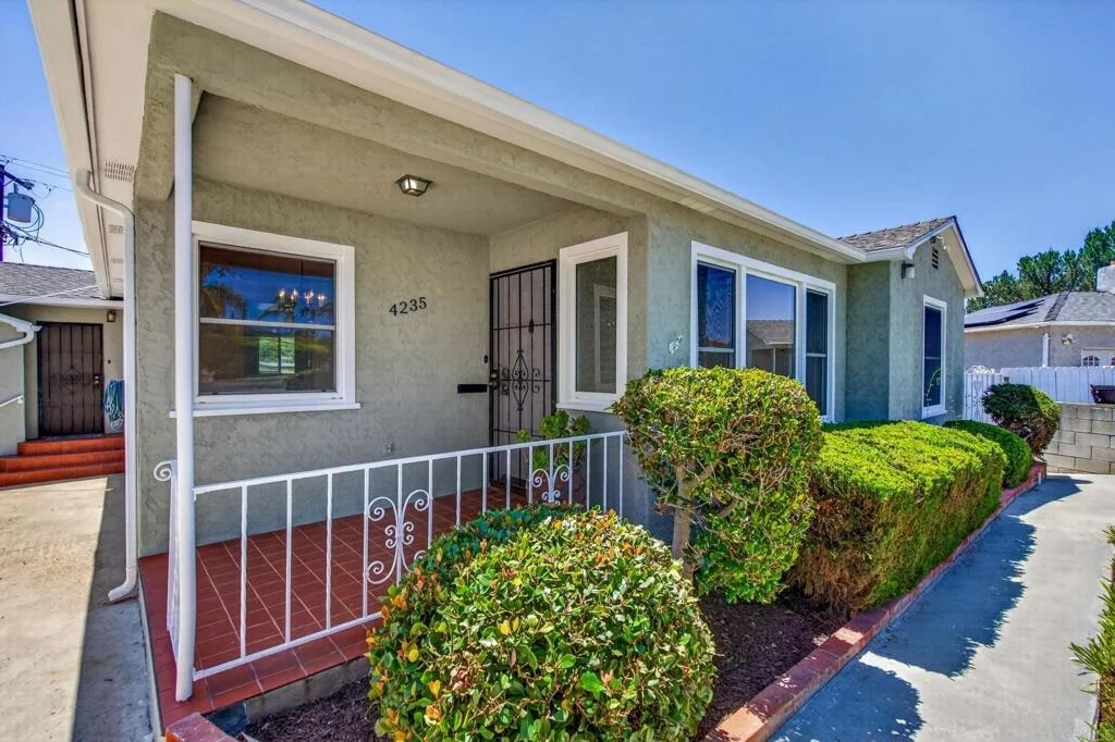 Photo of 4235 Francis Way