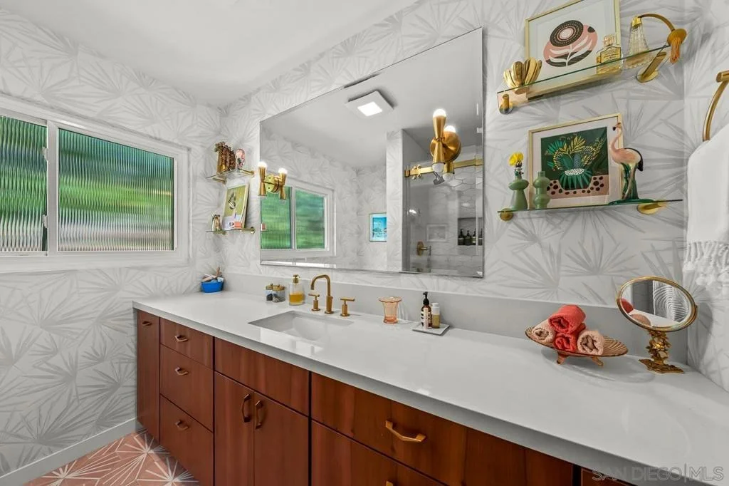 Photo of 2208 Sunset Drive