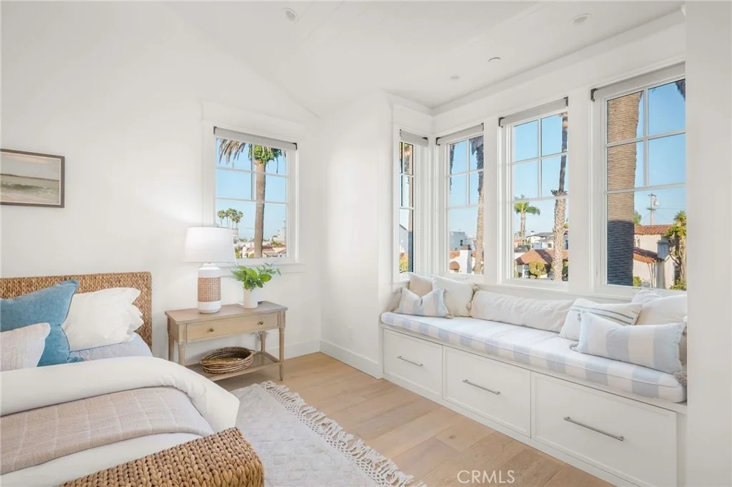 Photo of 153 Granada Avenue