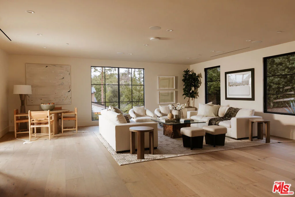 Photo of 5287 Round Meadow Road