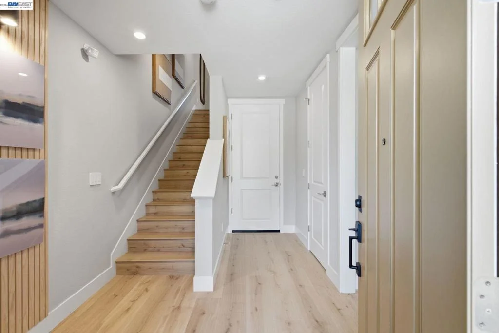 Photo of 2003 Cascade Way