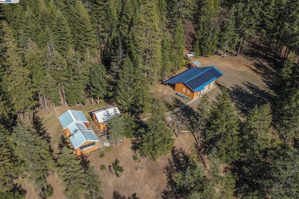 Photo of 8341 East Side Rd