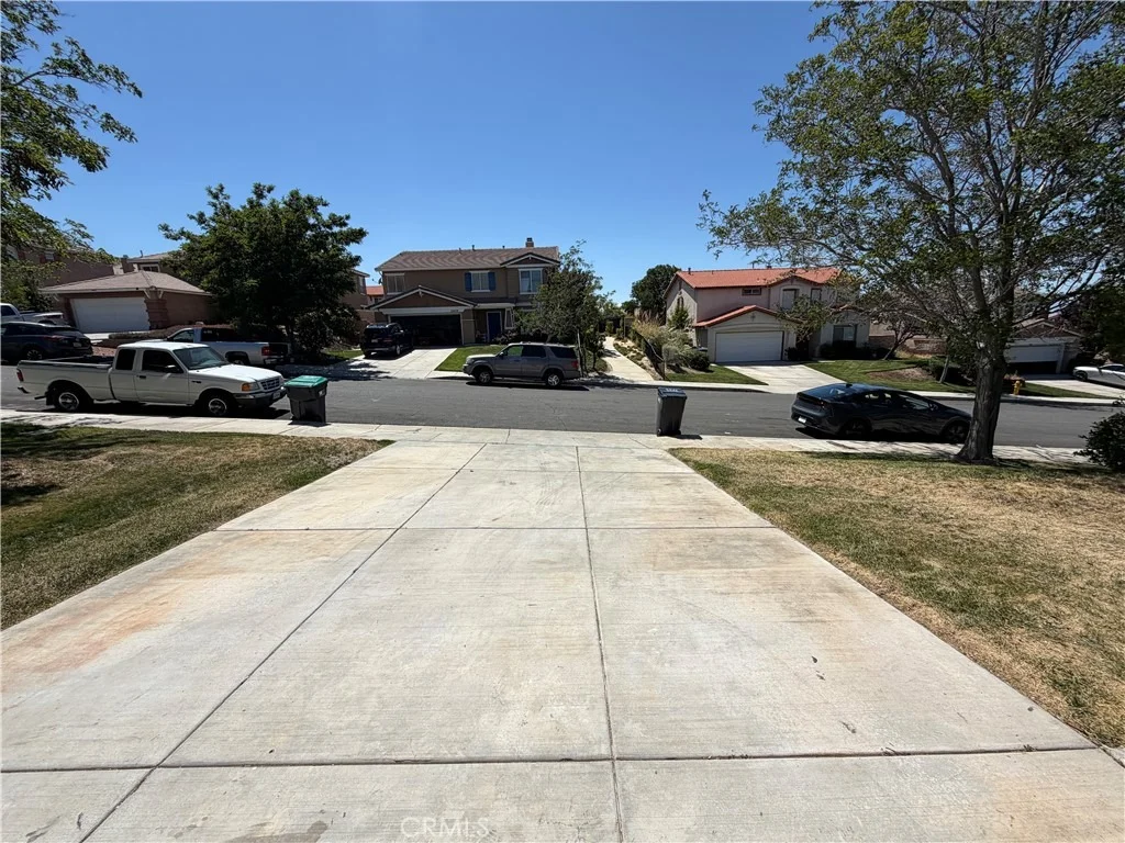 Photo of 38646 Annette Avenue