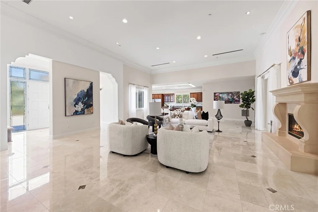 Photo of 689 Leyland Drive