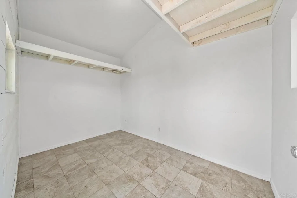 Photo of 515 Iona Drive