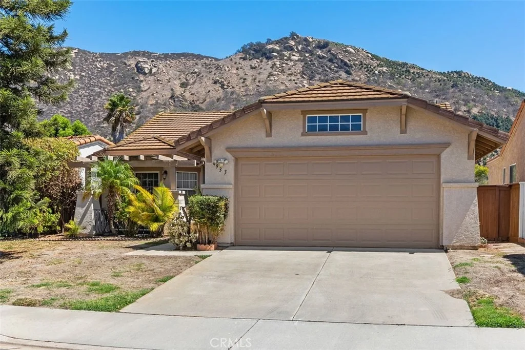 Photo of 4933 Lake Shore Court