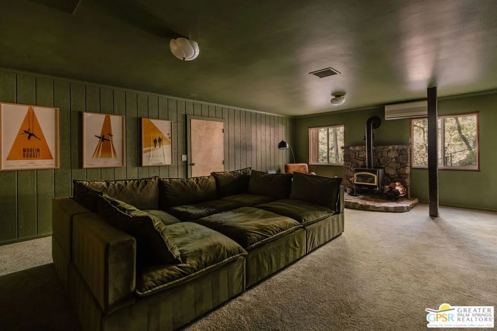 Photo of 52915 Middle Ridge Drive