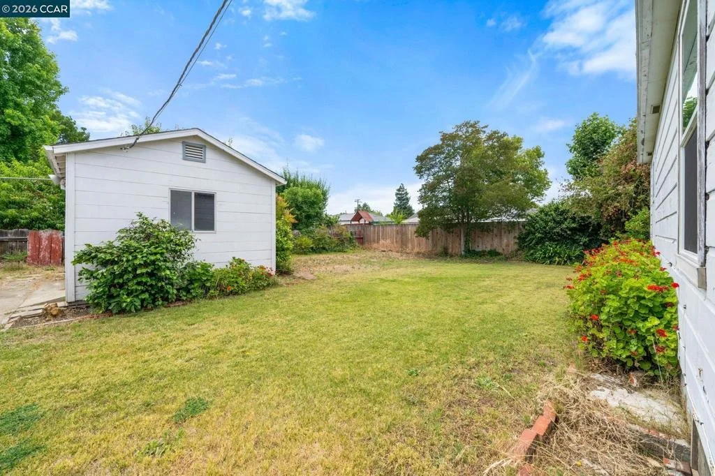 Photo of 1831 Venice Dr