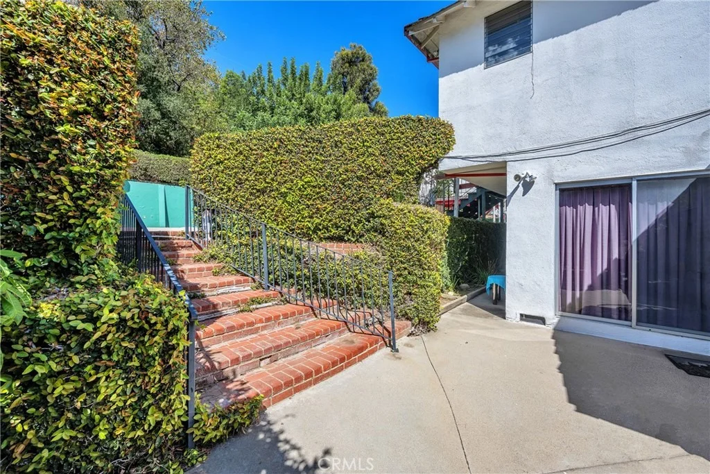 Photo of 4317 Petit Avenue