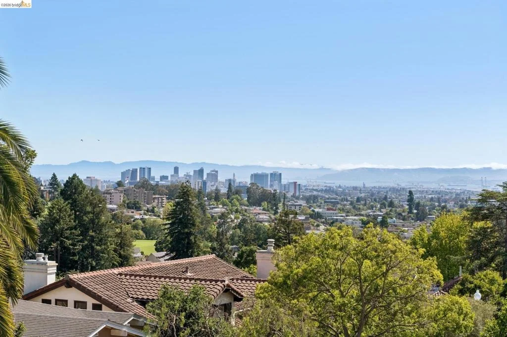 Photo of 6080 Ocean View Drive